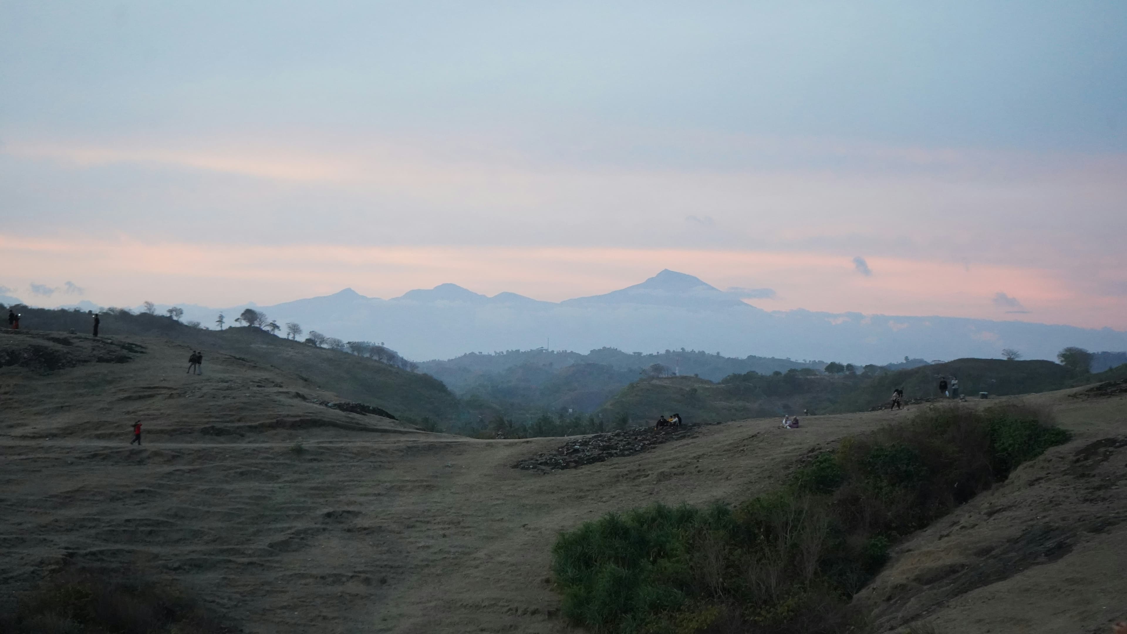 How to Make the Most of Long Summer Evenings on the Hill